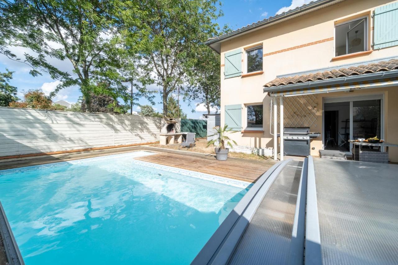 Spacieuse Dans Avec Piscine Et Bbq *
